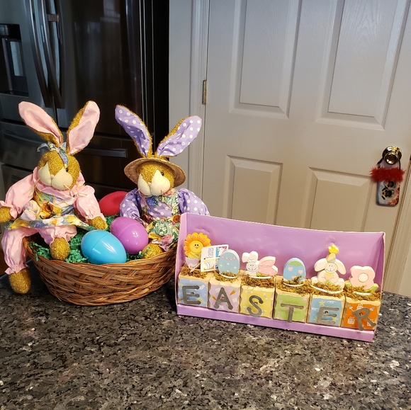 EASTER ITEMS, 5 Easter items Plus a couple extras thrown in - Picture 2 of 13